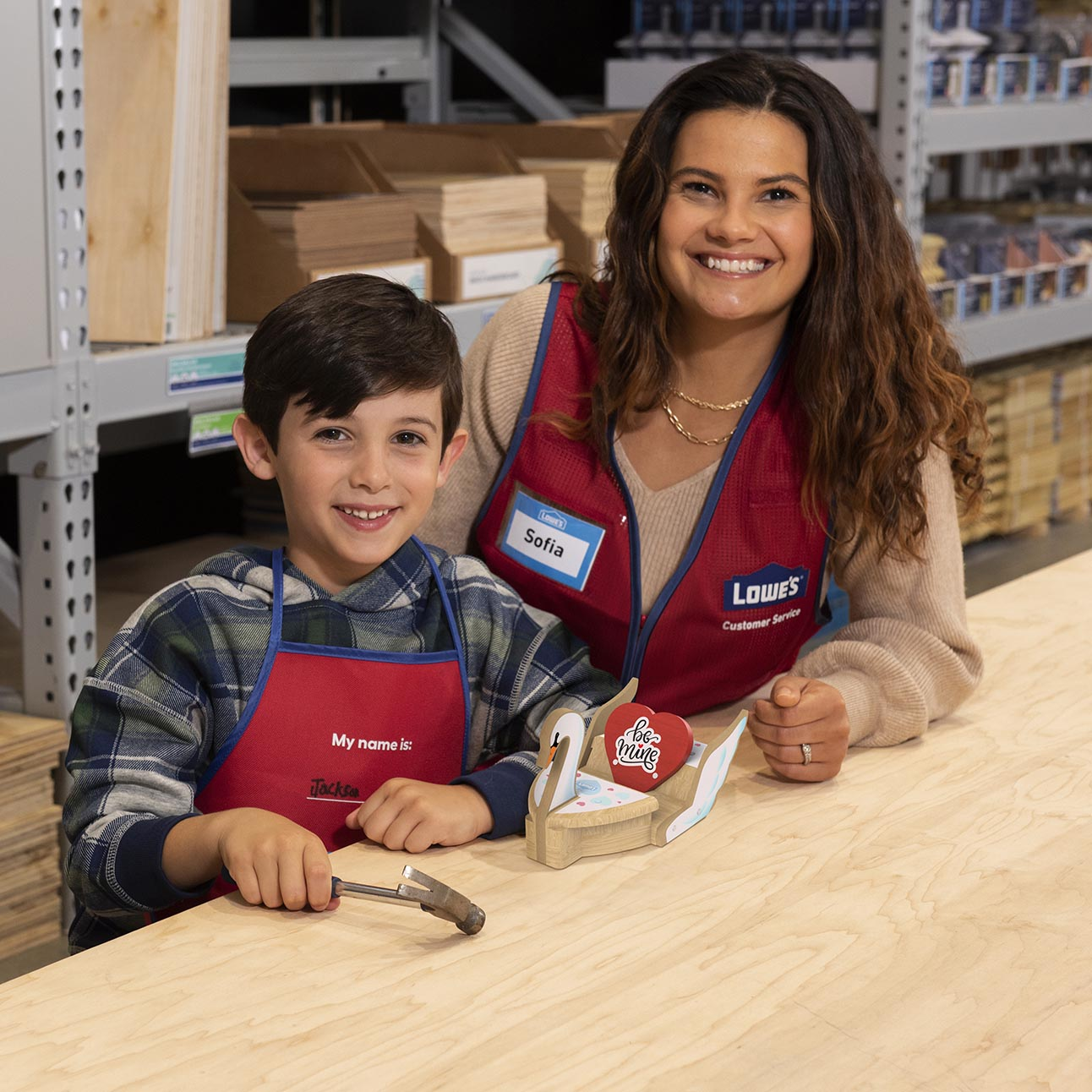 FREE Sweetheart Swan Note Holder Workshop at Lowes on February 11